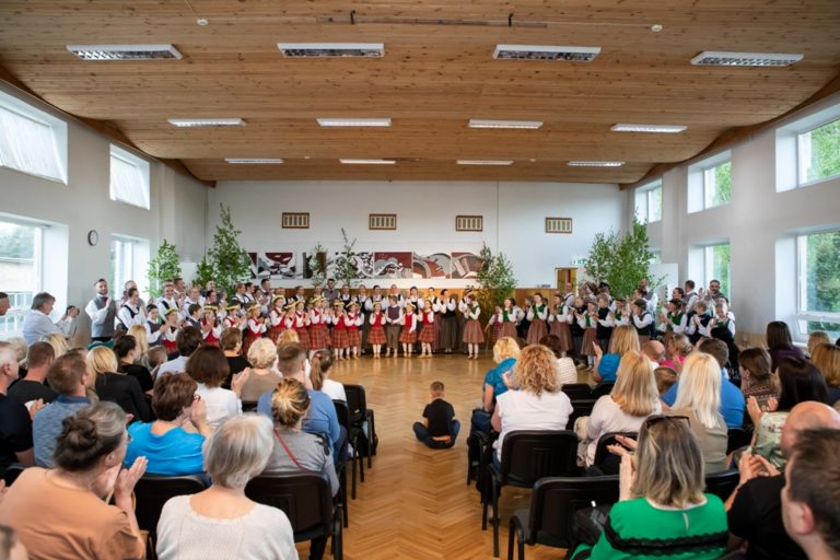 2019.05.17 – VPDK Krustu šķērsu koncerts _ Es gribu būt dzīves vidū 028