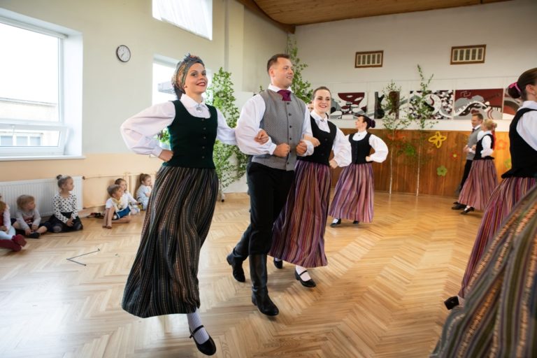 2019.05.17 – VPDK Krustu šķērsu koncerts _ Es gribu būt dzīves vidū 055